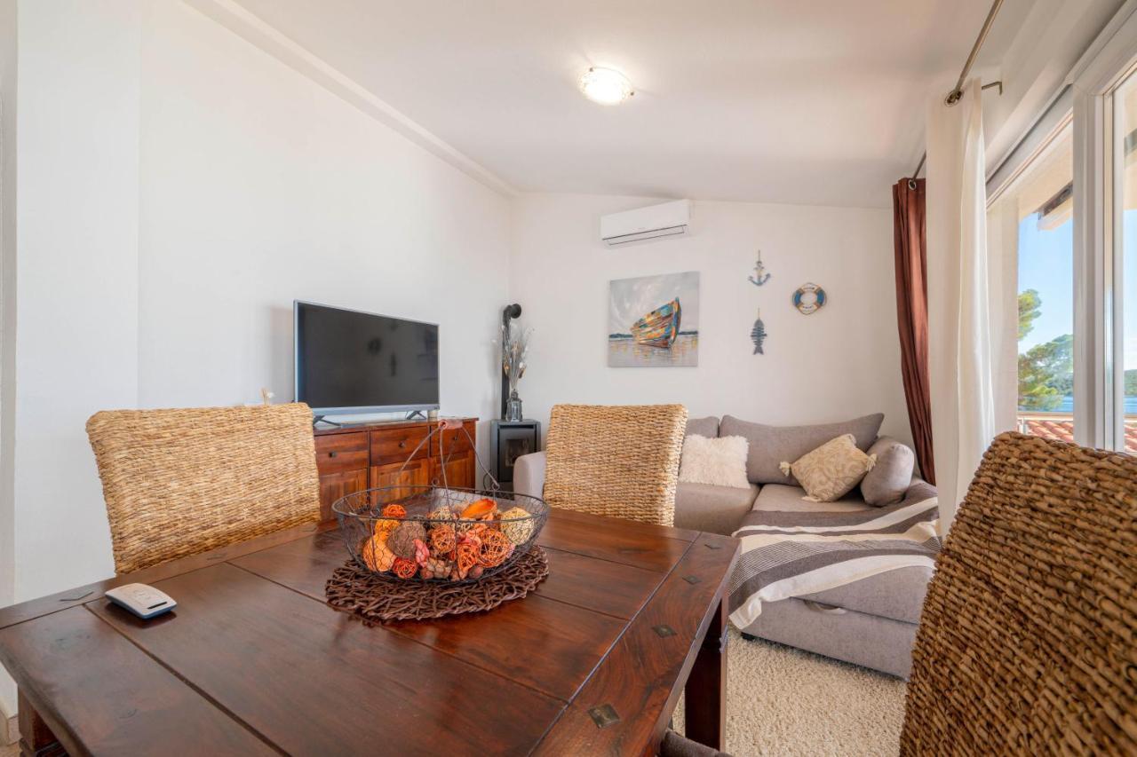 Apartment Busac Zaboric Buitenkant foto