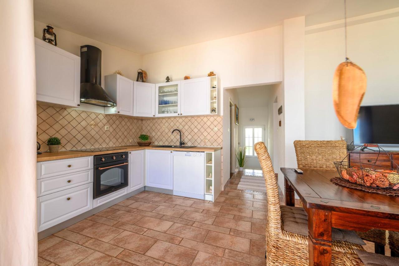 Apartment Busac Zaboric Buitenkant foto